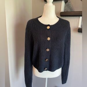 H&M | BLACK CROPPED CARDIGAN SWEATER WITH GOLD BUTTONS | LARGE